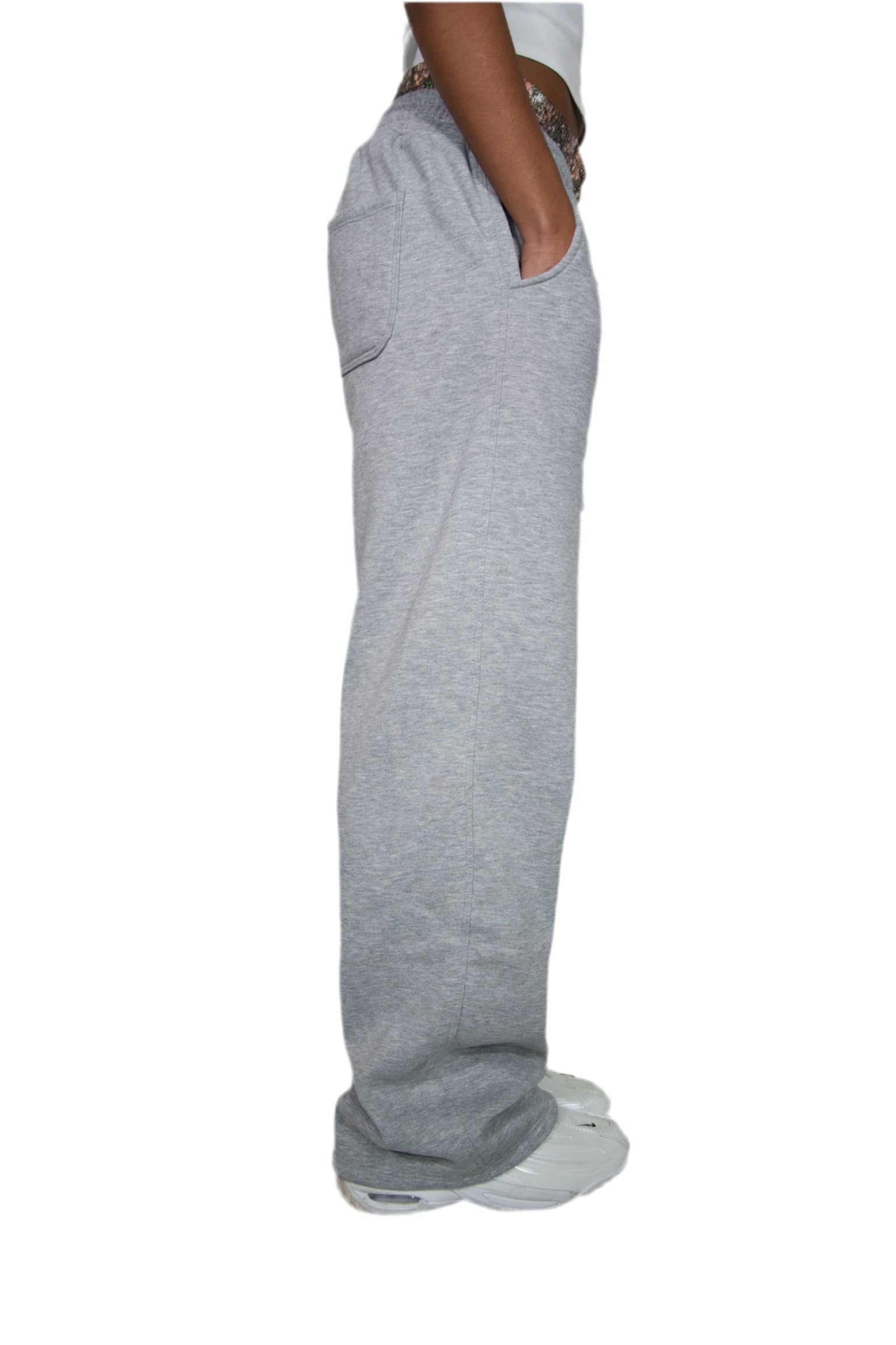 Light grey sweatpants made from soft fabric, ideal for casual wear and comfort.